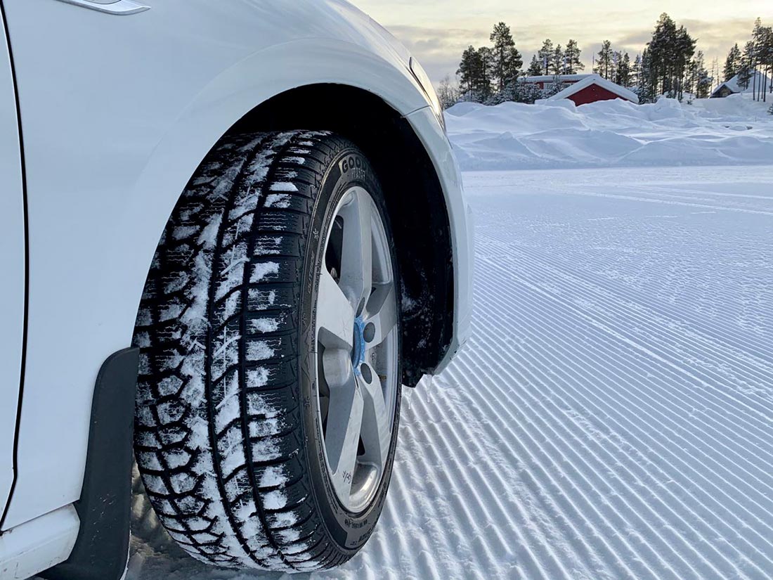 Z-507 AND SW608 PERFORMED WELL IN THE AUTO BILD WINTER TYRE
